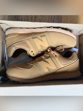 New Balance 574 in Wheat Brown